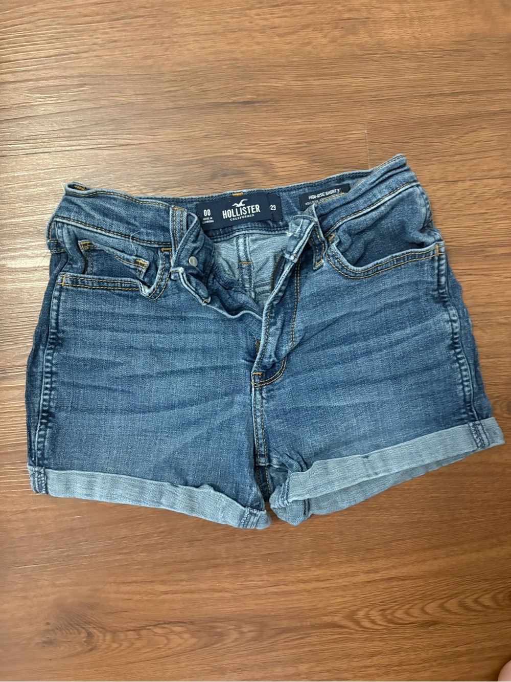 Hollister Women's Blue Denim Roll-Cuff Shorts